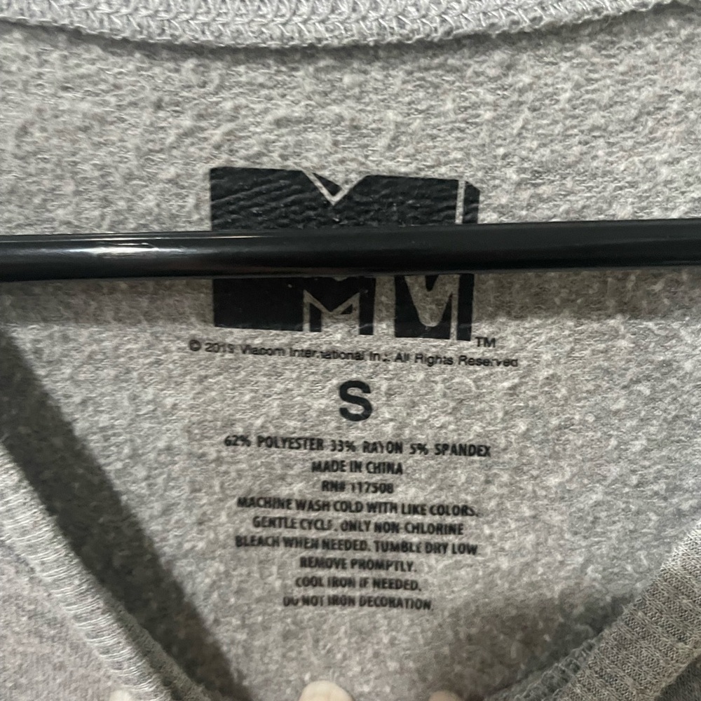 Preloved‎ MTV Pullover Sweater - Picture 3 of 3